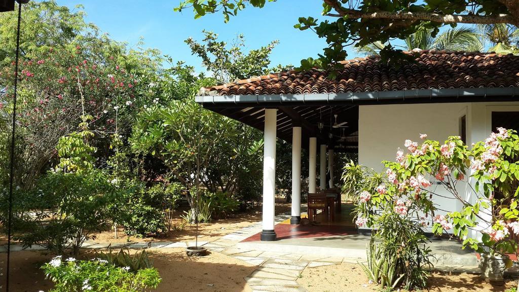 The Danish Villa Resort Arugam Bay Exterior photo